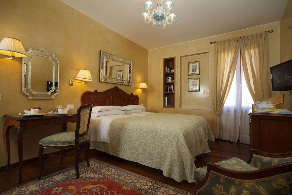 undefined Hotel Bisanzio 9