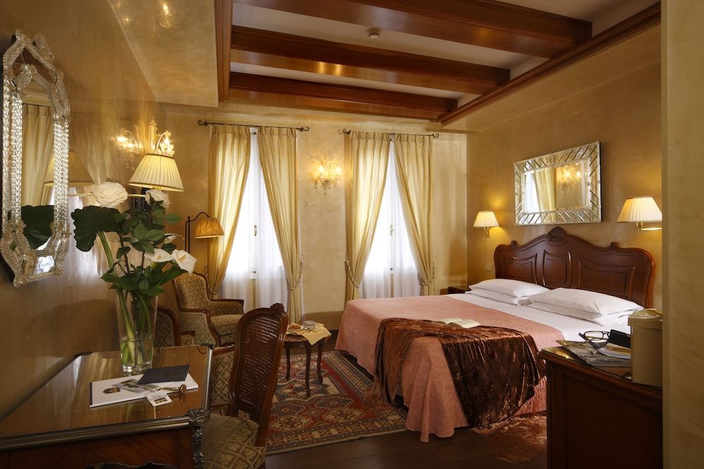 undefined Hotel Bisanzio