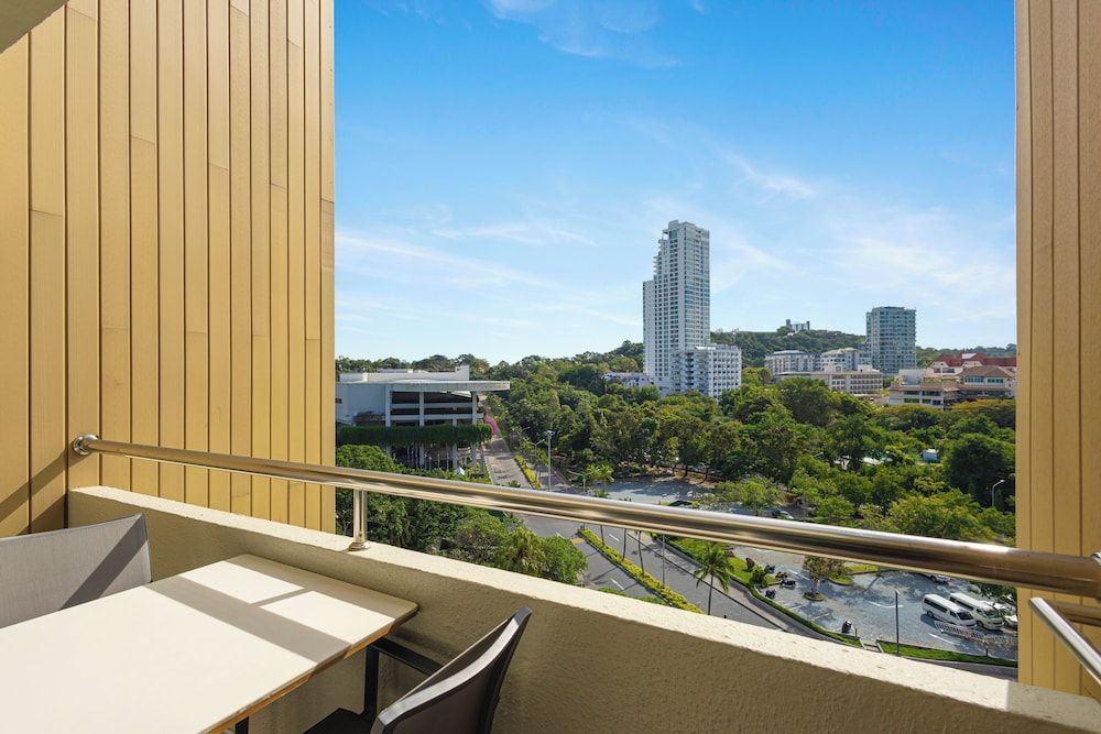 undefined Royal Cliff Beach Hotel Pattaya 10