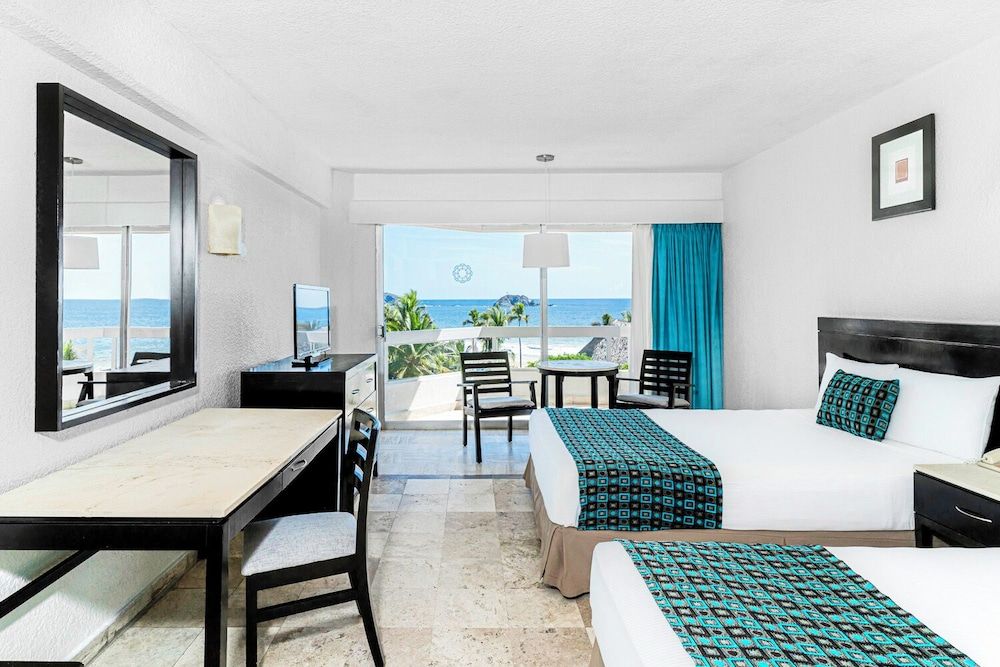 Krystal Ixtapa All Inclusive Standard Room, Sea View 5