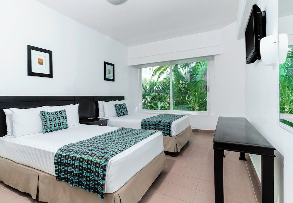 Krystal Ixtapa All Inclusive Standard Room, Garden View 3