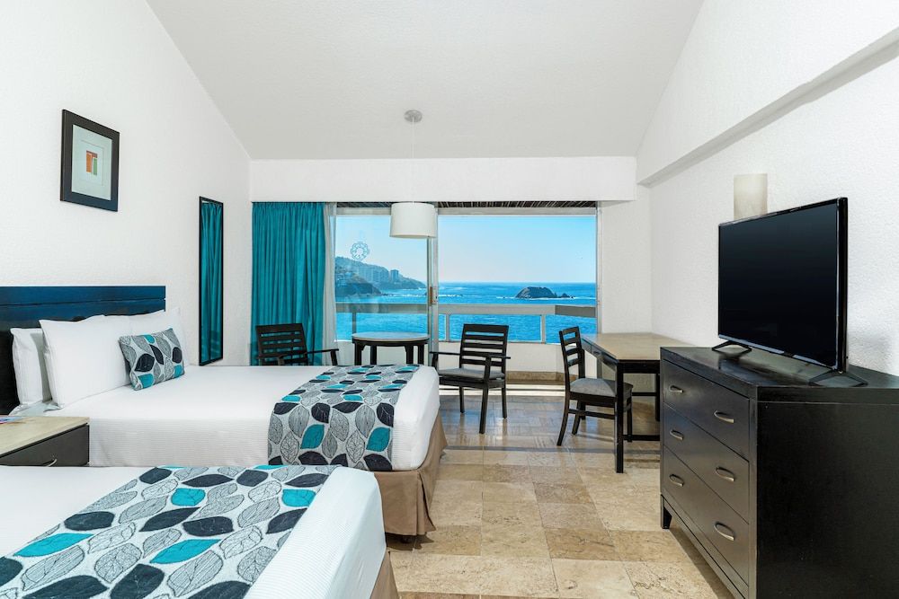 Krystal Ixtapa All Inclusive Standard Room, Sea View 6