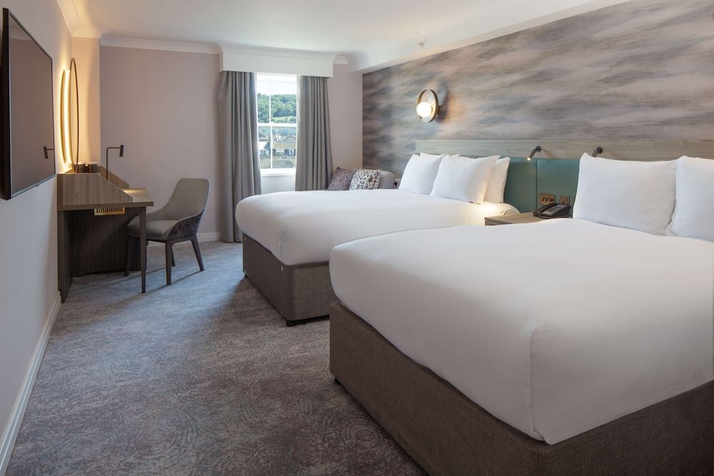 undefined Doubletree by Hilton Bath 2