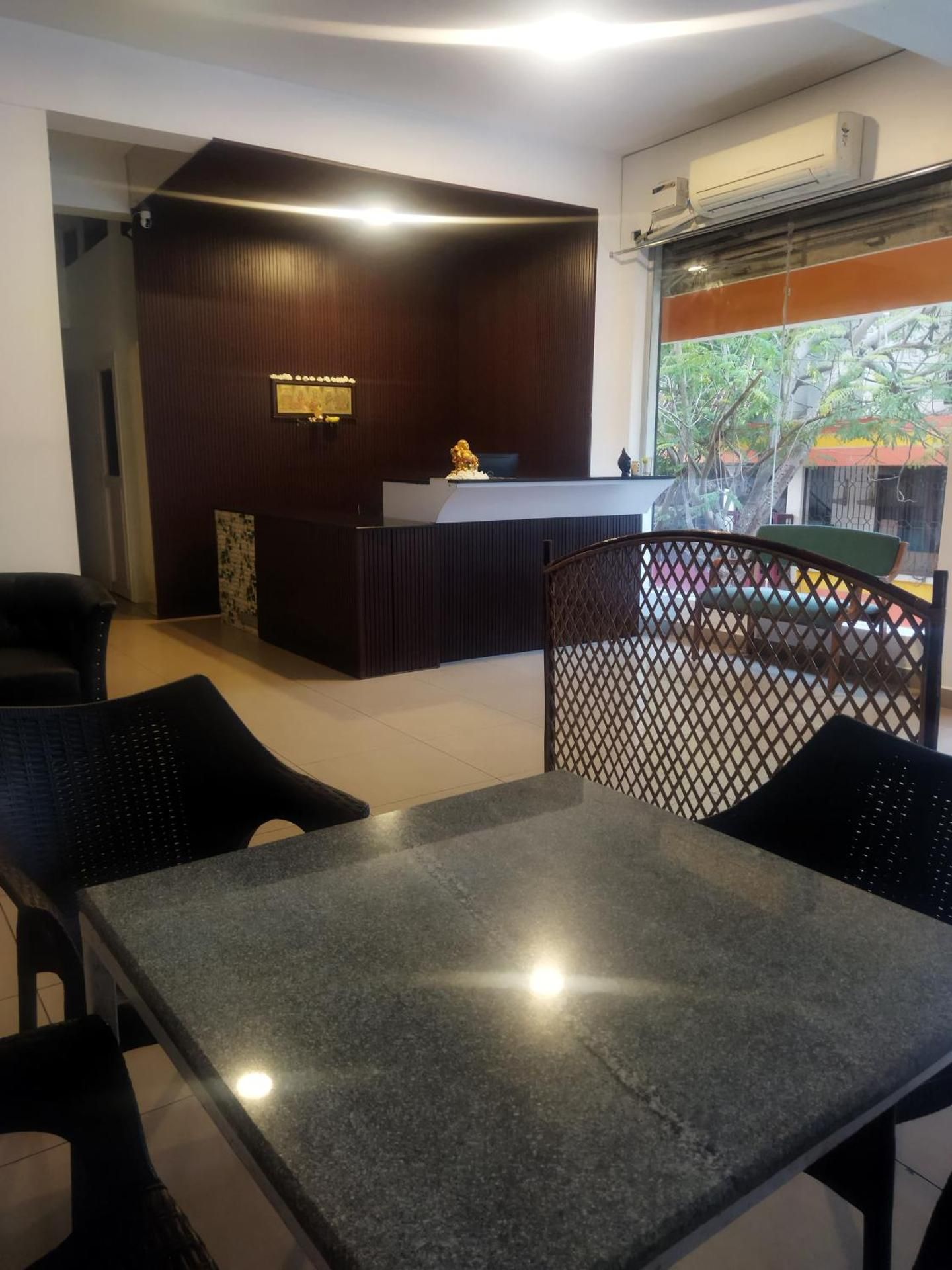 undefined Chaplin Hotel 4