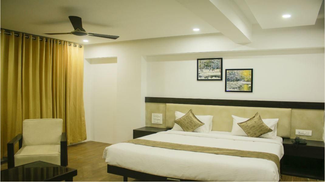 Suite AC Room