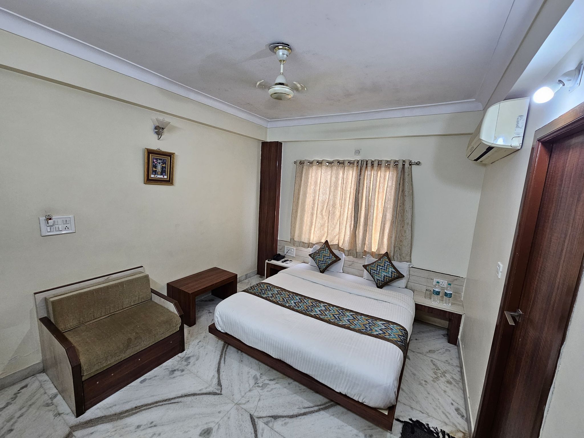 undefined Hotel Shri Vithalesh 3