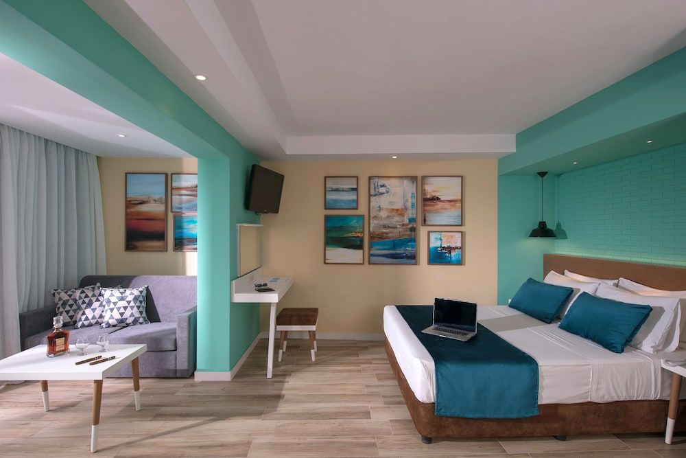 Double Room (Vintage)
