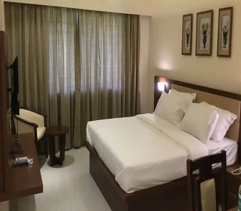 Nayath Residency Deluxe Double Room
