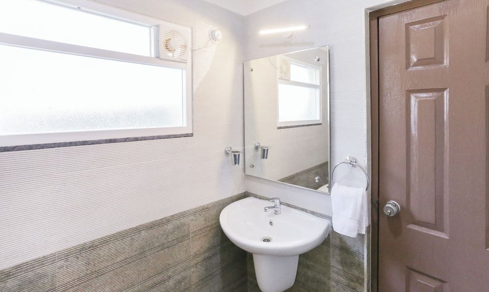 Treebo Sandpipers Kushalnagar Standard Double Room 12