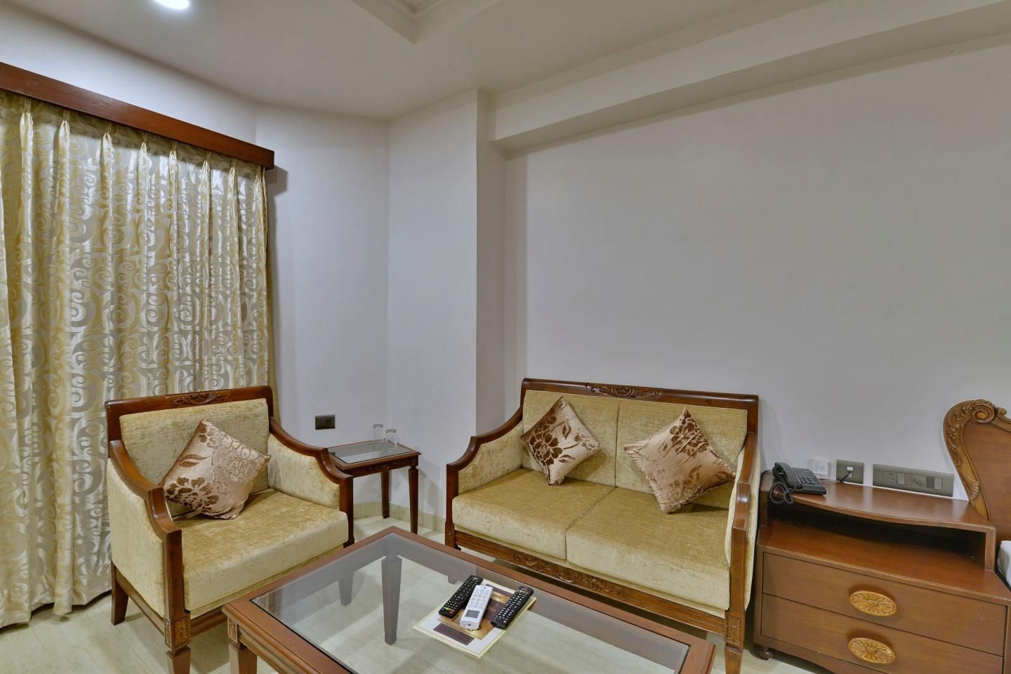 Hotel Ashray Luxury A/C Room 7