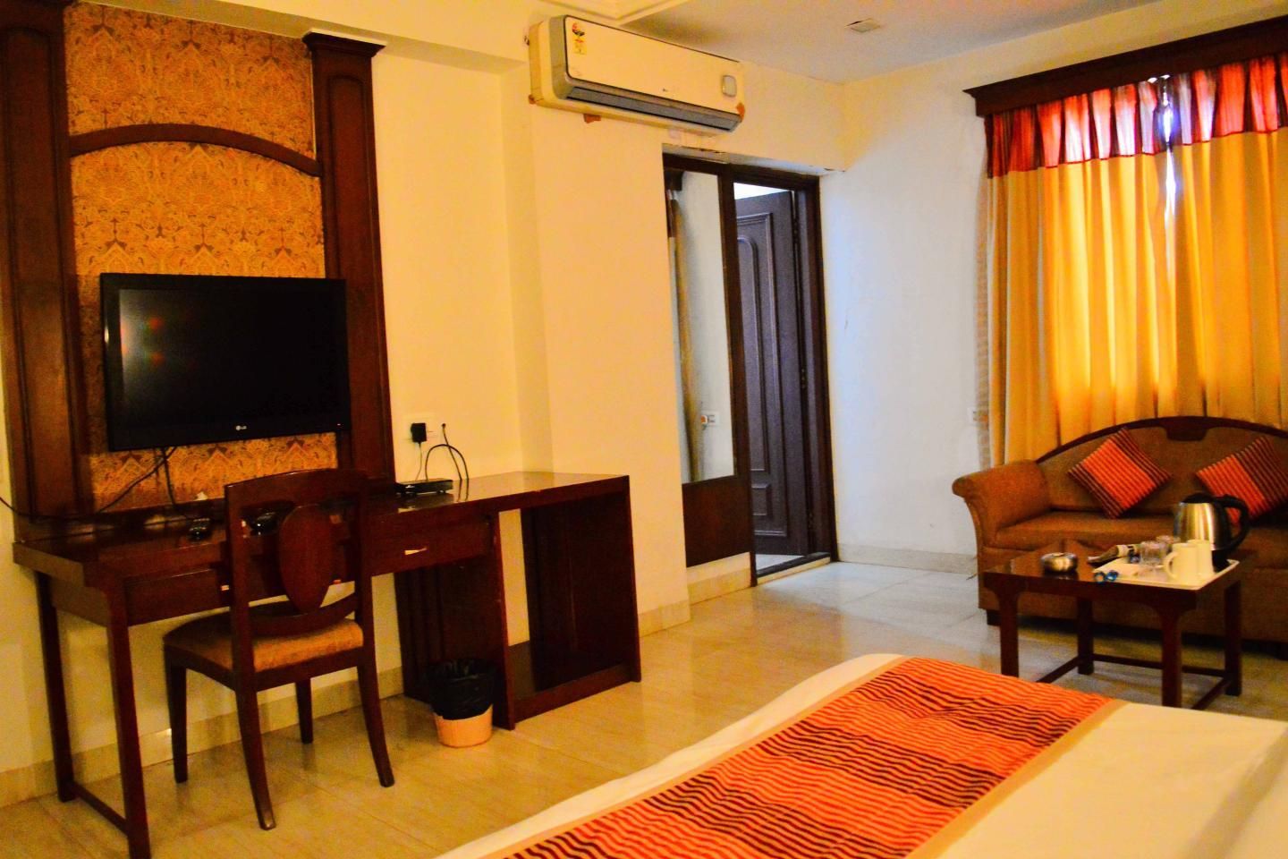 Hotel Ashray Luxury A/C Room 6