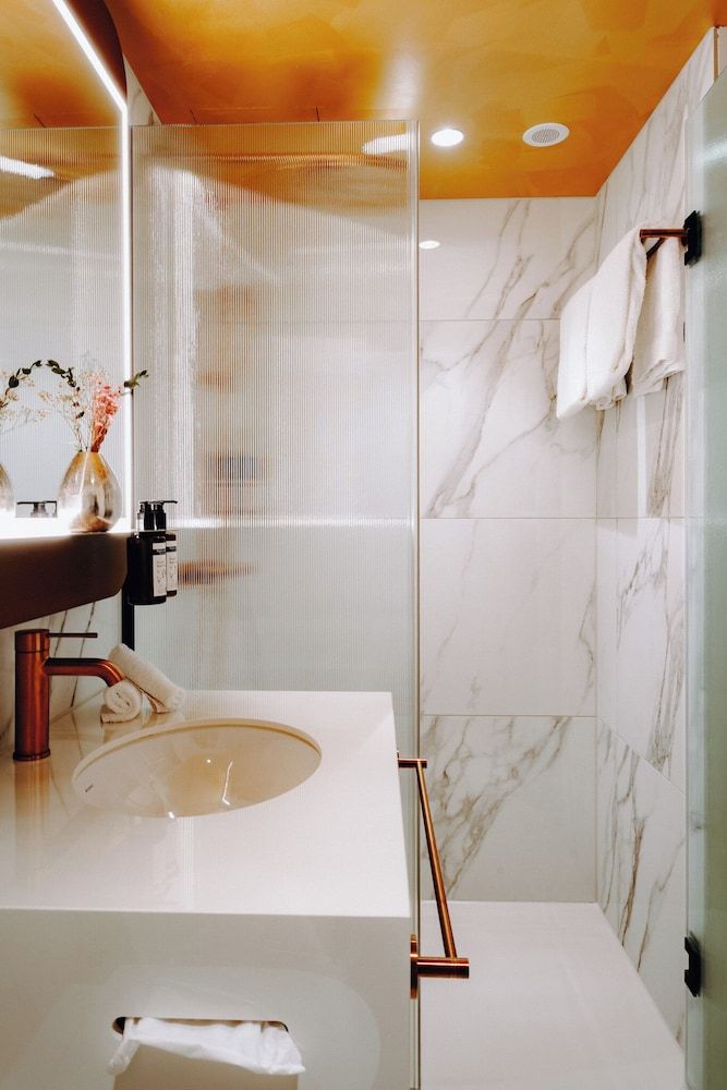 AMERON Luzern Hotel Flora Standard Double Room 7