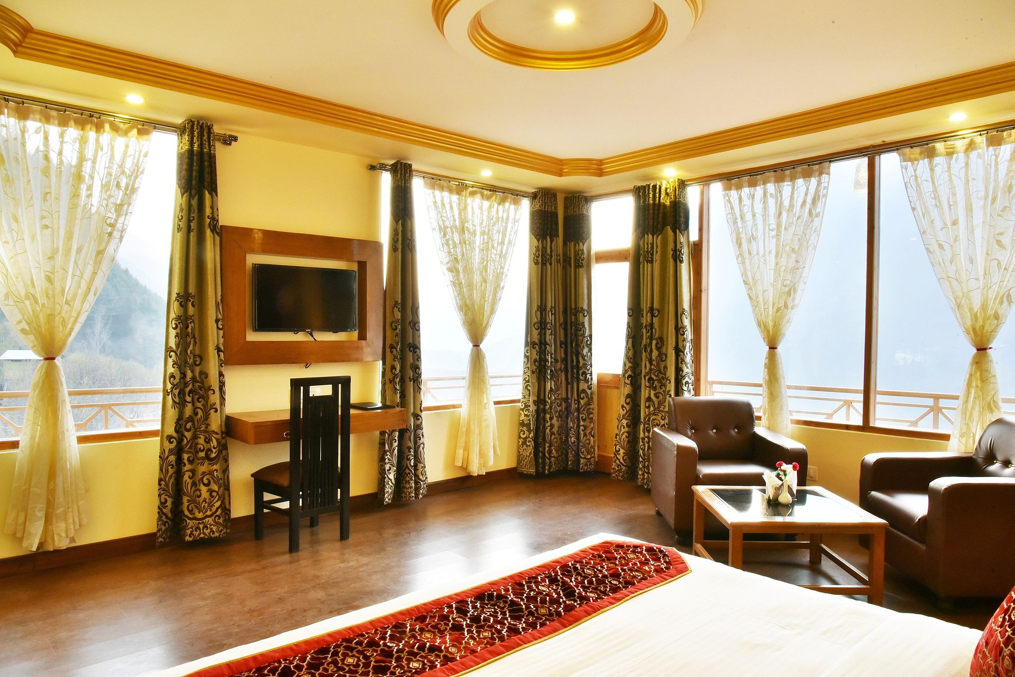 Luxury Pine