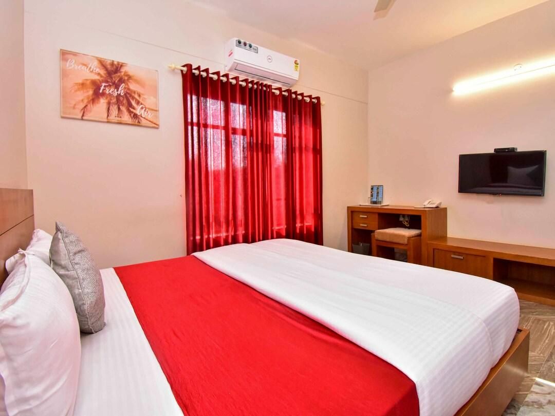 Deluxe Double or Twin Room (Non AC room)