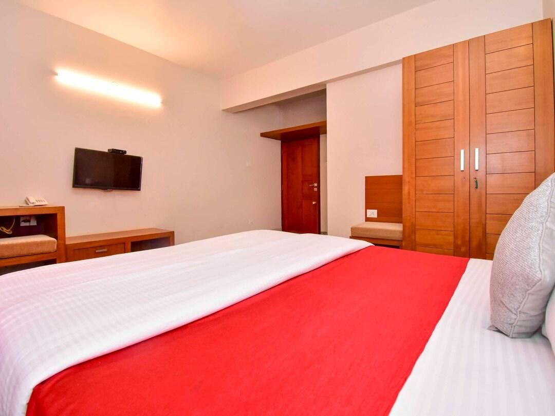 Deluxe Double or Twin Room (Non AC room)