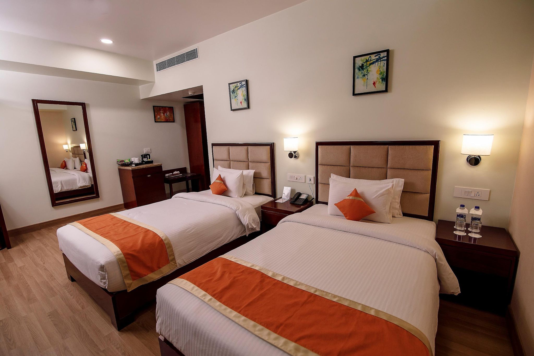 Premium Twin Bed Room