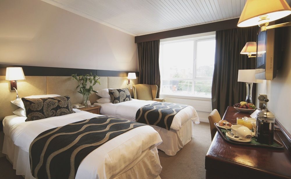 undefined Wellington Park Hotel 3
