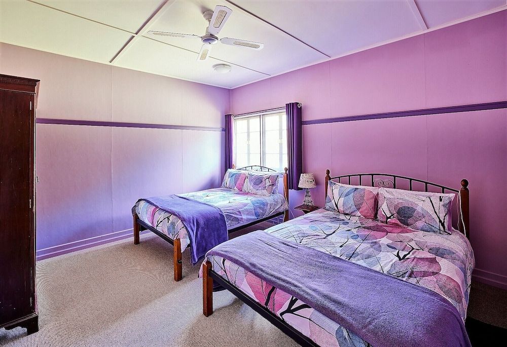 Family House, Double, 4 Queen and 3 Twin, Garden View, Balcony/Patio