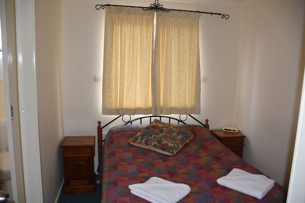 Valley Views Motel & Chalets Superior Chalet, 1 Bedroom, Kitchen