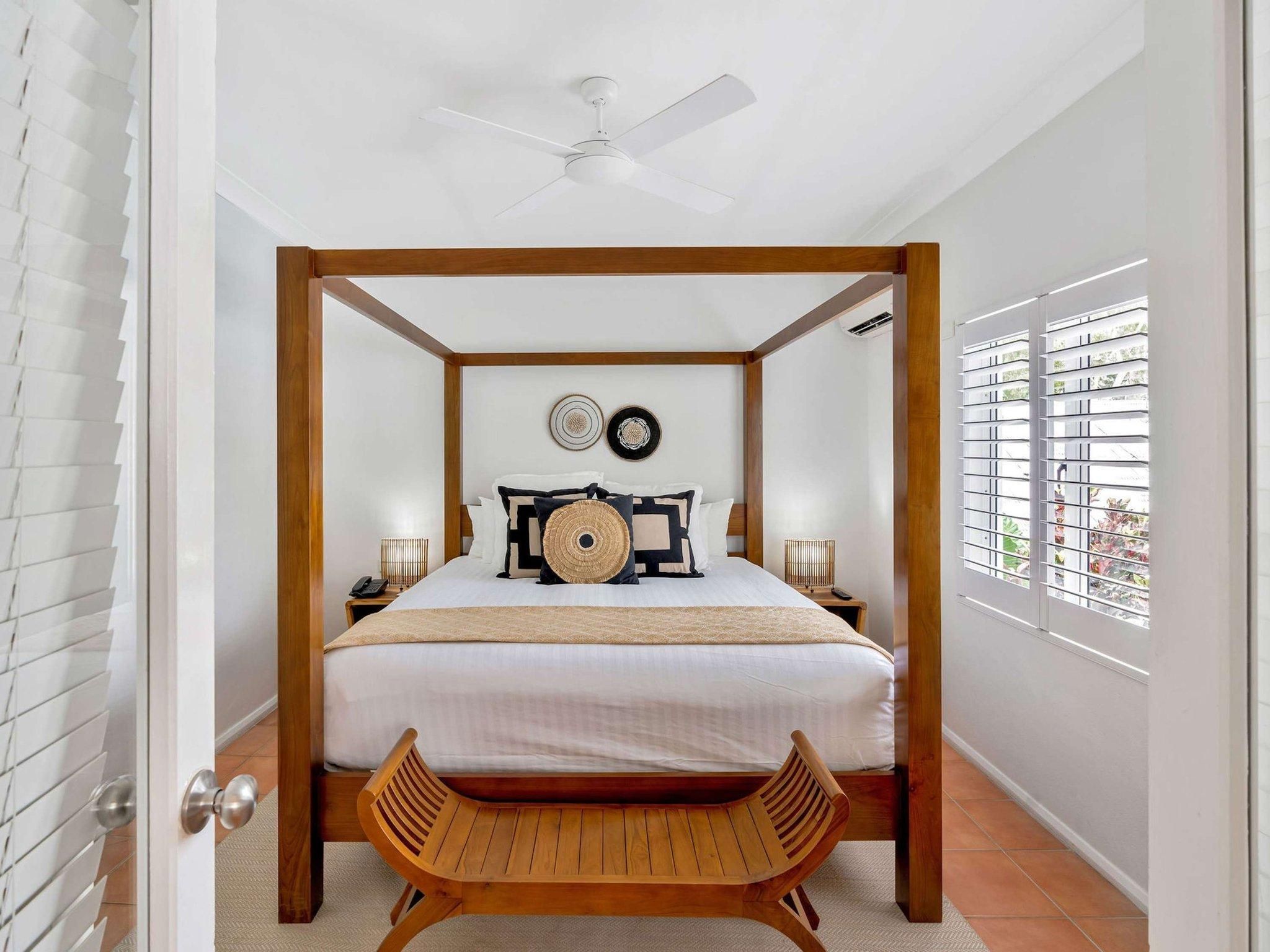 Villa Casablanca 4 Bedroom Villa Spa Apartment Packages : Private outdoor pavilion and pool