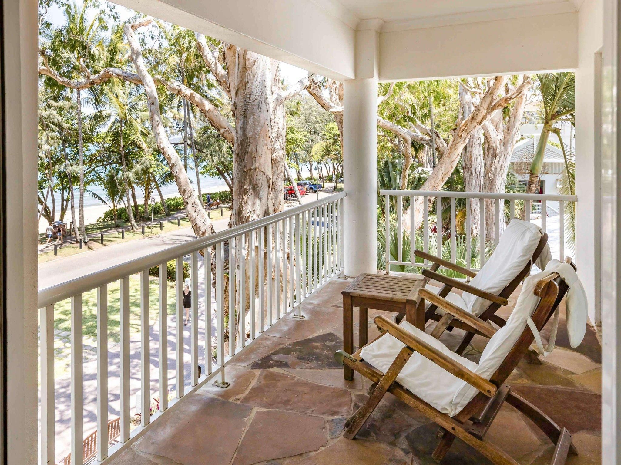 Ocean View King Suite Packages: Listen to ocean waves and island views, spacious living suite
