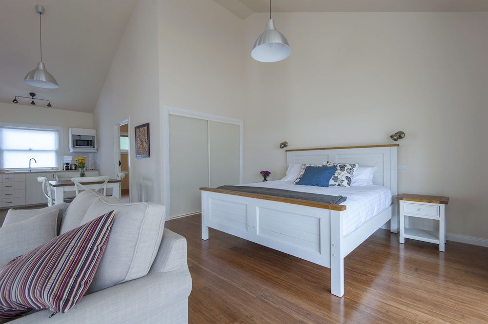 Cockatoo Villa