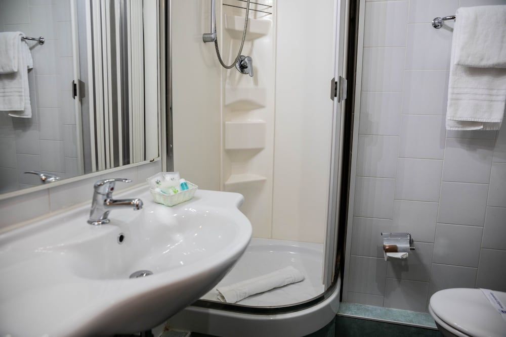 Hotel Berlino Economy Double Room 6