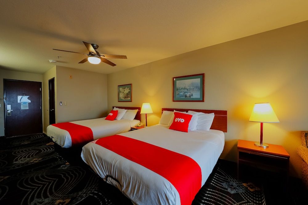 Siletz Bay Beachfront Hotel by OYO Lincoln City Double Room, 2 Queen Beds, Balcony, Ocean View 6