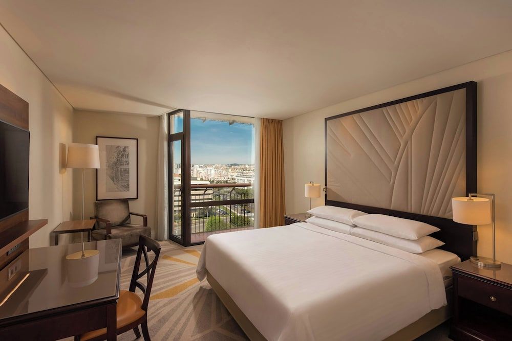 undefined Lisbon Marriott Hotel 4