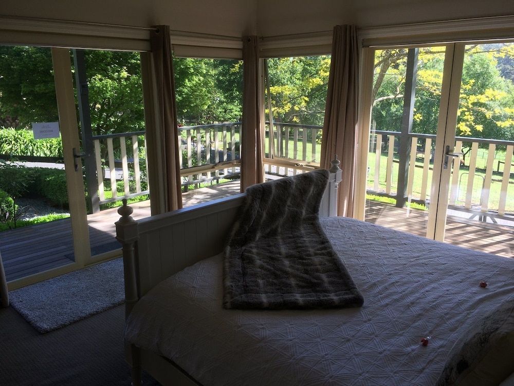 Emerald Ridge Guestroom, 1 Bedroom 4