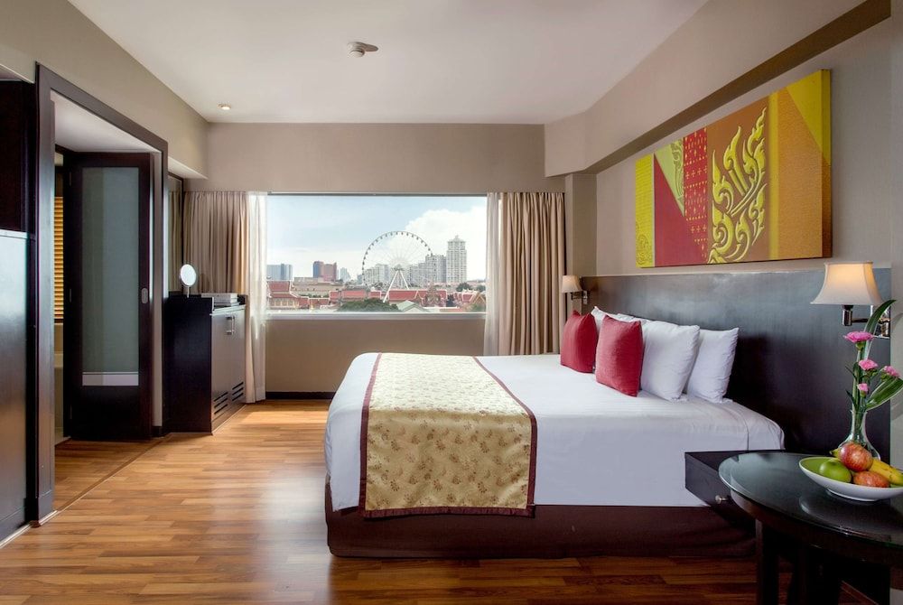 undefined Ramada Plaza by Wyndham Bangkok Menam Riverside 4