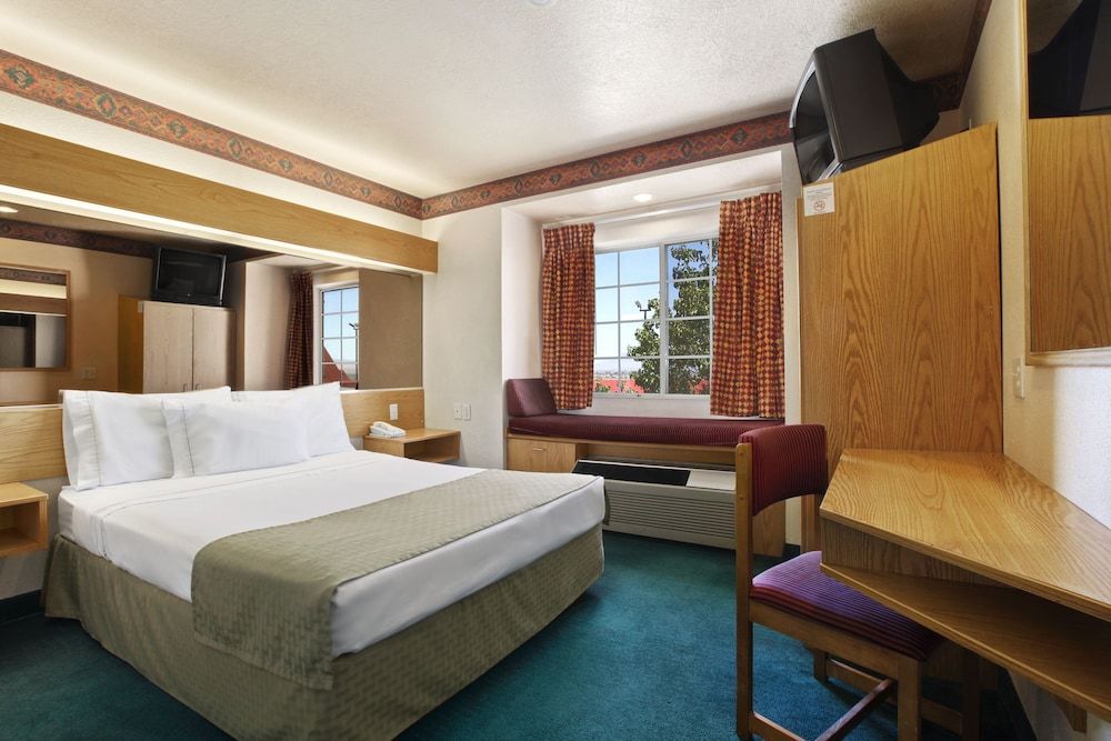 Room, 1 Queen Bed, Non Smoking