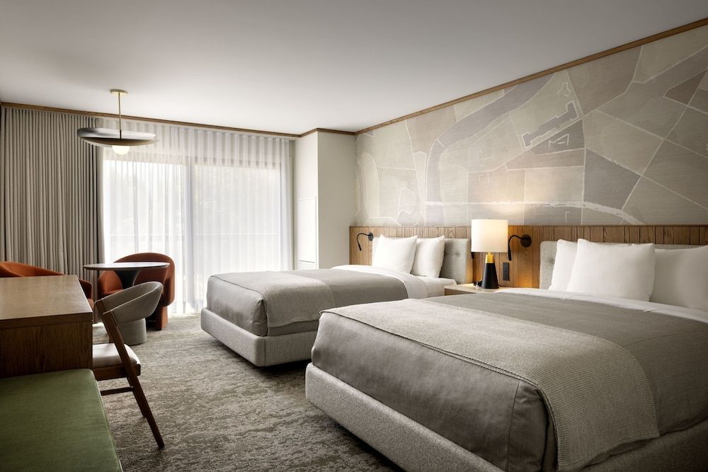 undefined Banff Park Lodge 5