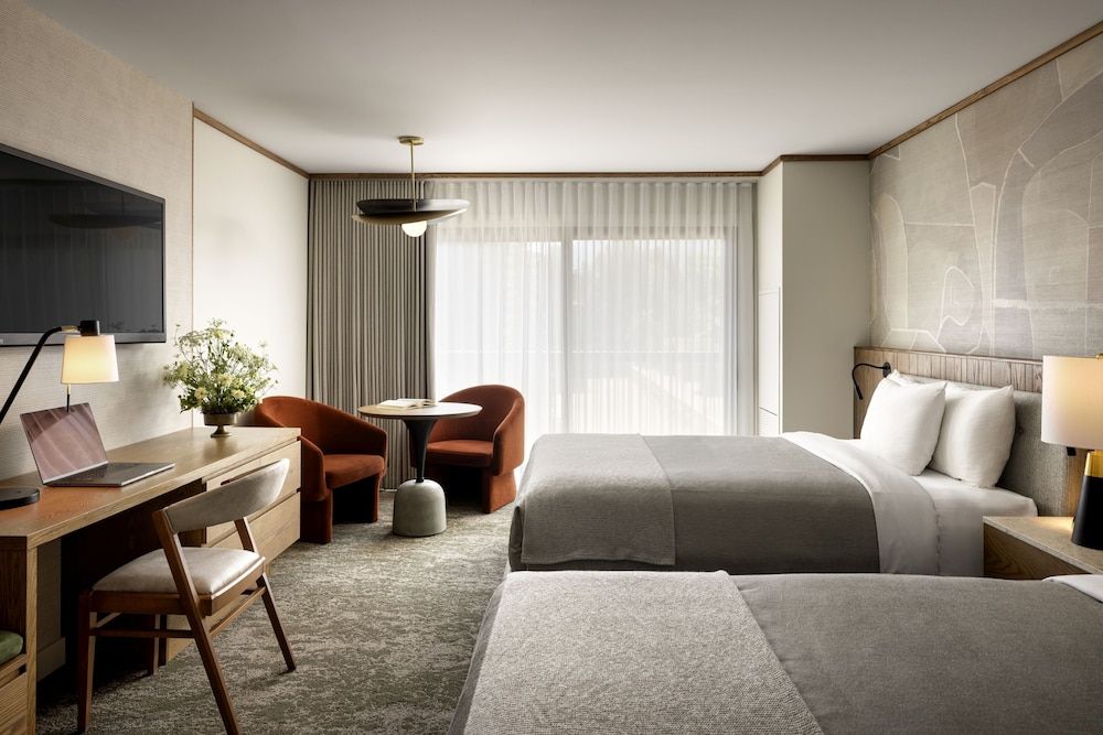 undefined Banff Park Lodge