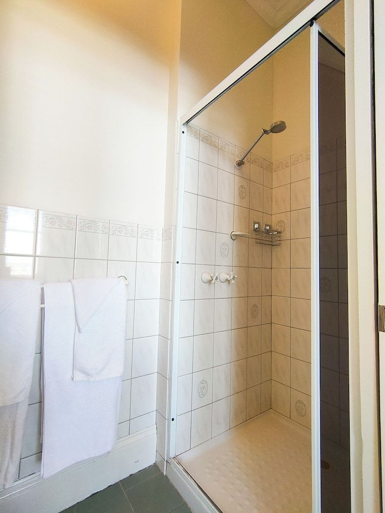 Windarra on High Standard Room 6