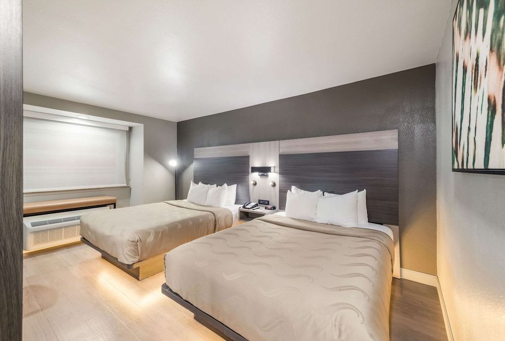 Standard Room, 2 Queen Beds, Non Smoking