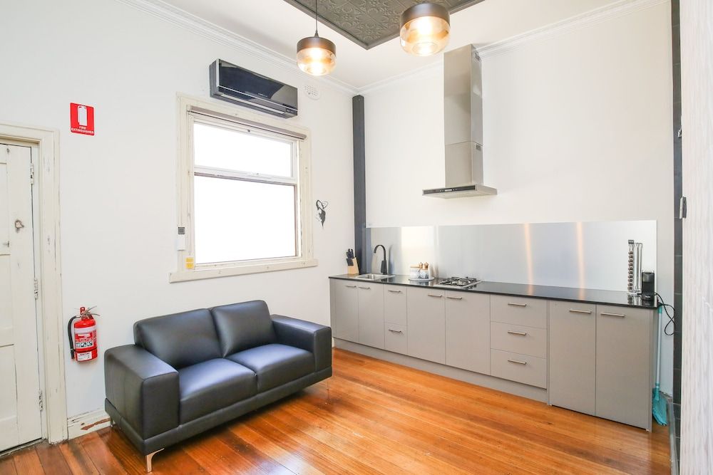 Indulge Apartments -The Urban Collection Chamber 2 11