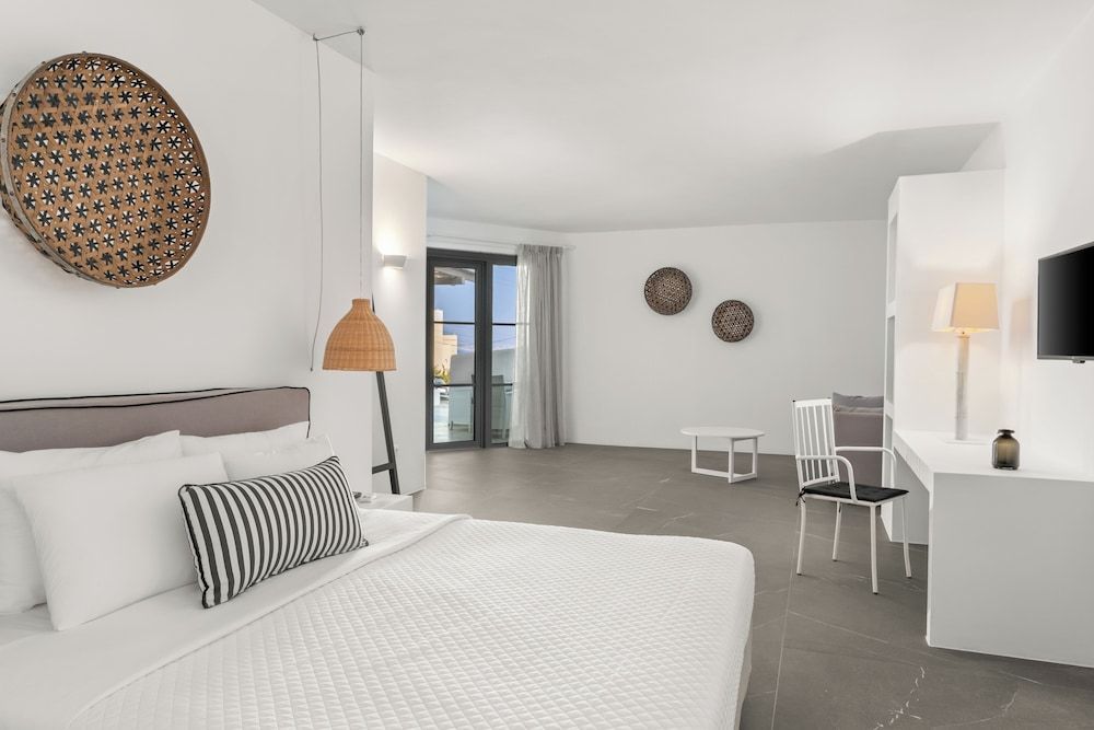 One Bedroom Suite with Garden View