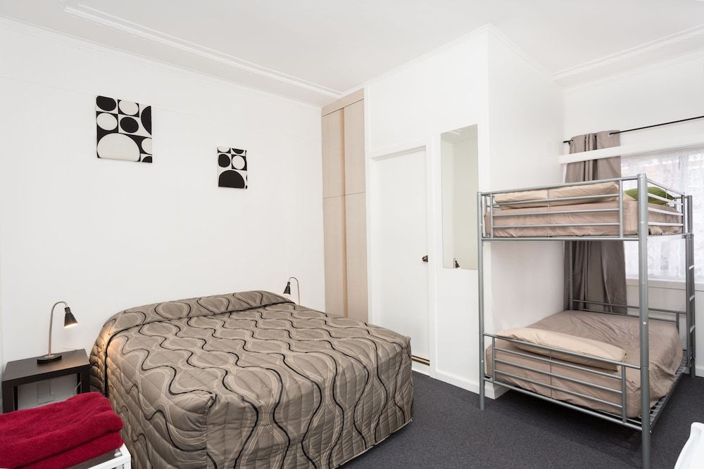 Taree Lodge Motel Family Room 2