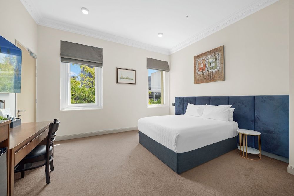 Clarendon Hotel Melbourne Standard Room 6