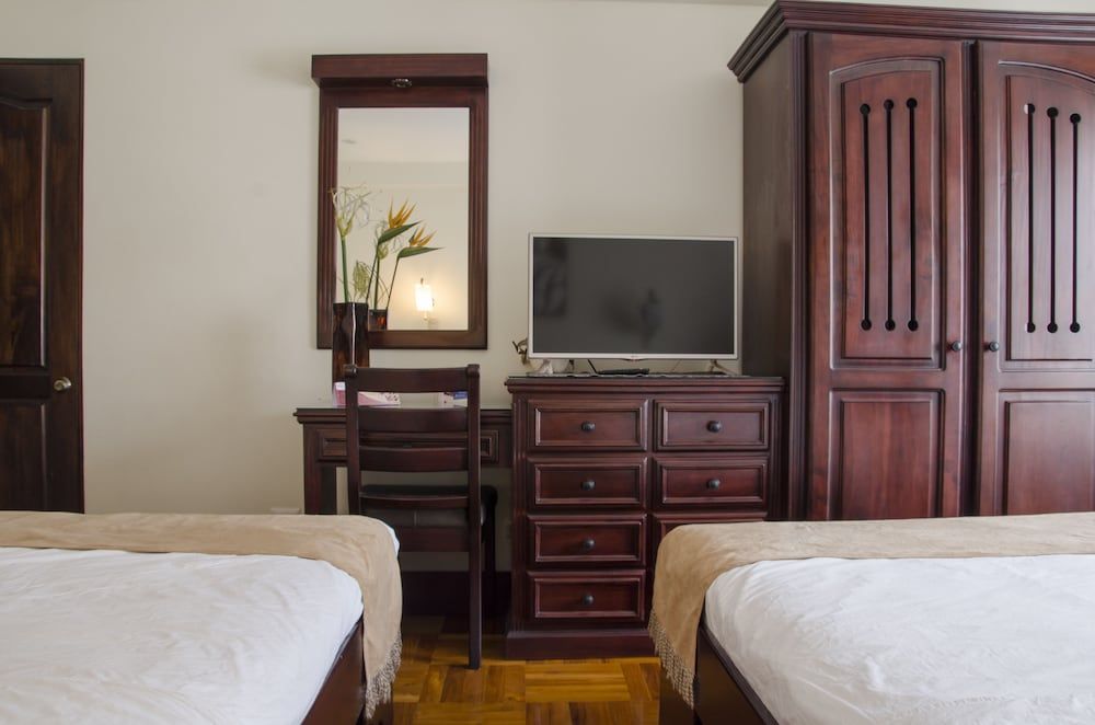 undefined Hotel Plaza Real Suites & Apartments 5