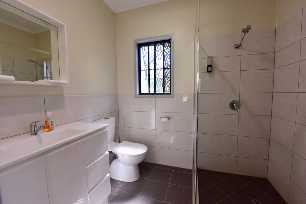 Daintree Peaks ECO Stays Superior Twin Room – Chalet 1 10