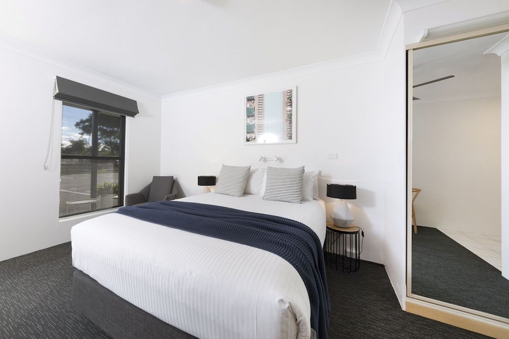 Hotel Forster Standard Room, 1 Queen Bed 3