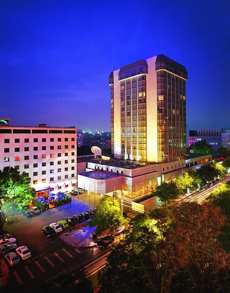 undefined Peace Hotel Beijing 4