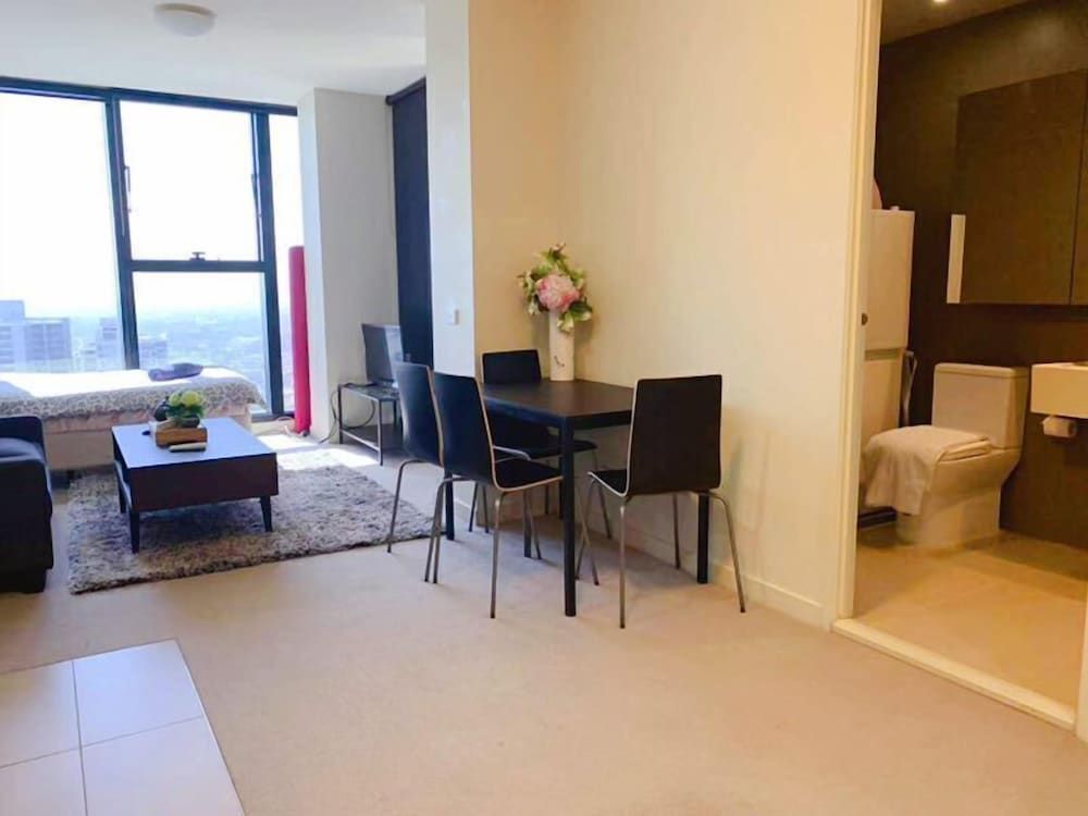 undefined Sunshine Boutique Apartments Collins 3