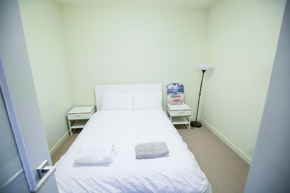 undefined Sunshine Boutique Apartments Collins 5