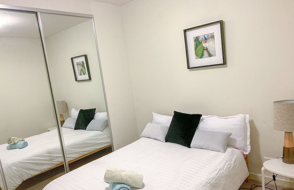 Sunshine Boutique Apartments Collins Superior Apartment 3