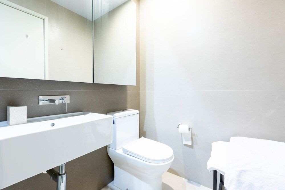 Sunshine Boutique Apartments Collins Deluxe Apartment, 1 Bedroom 7