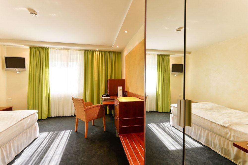 Hotel Adler Asperg Deluxe Single Room 6
