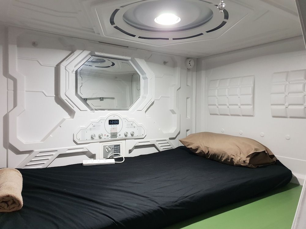 Capsule Pod